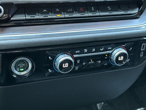 Used 2022 GMC Sierra 1500 SLT w/ X31 Off-Road Package image 27