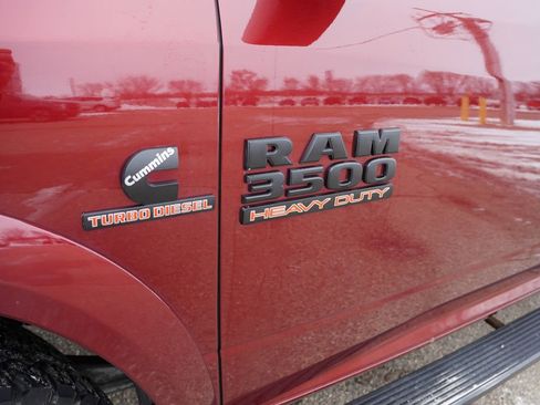 Certified 2018 RAM 3500 Big Horn w/ Sport Appearance Group image 14