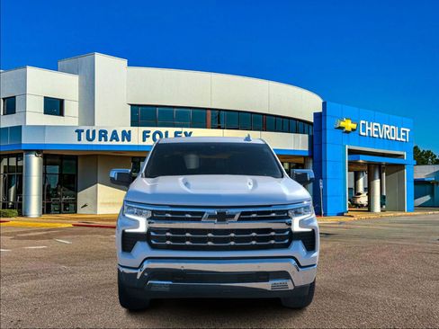 Used 2025 Chevrolet Silverado 1500 LTZ w/ Z71 Off-Road Package image 8