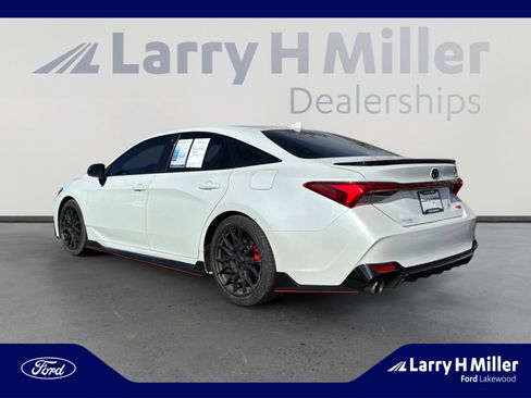 Used 2020 Toyota Avalon TRD image 3
