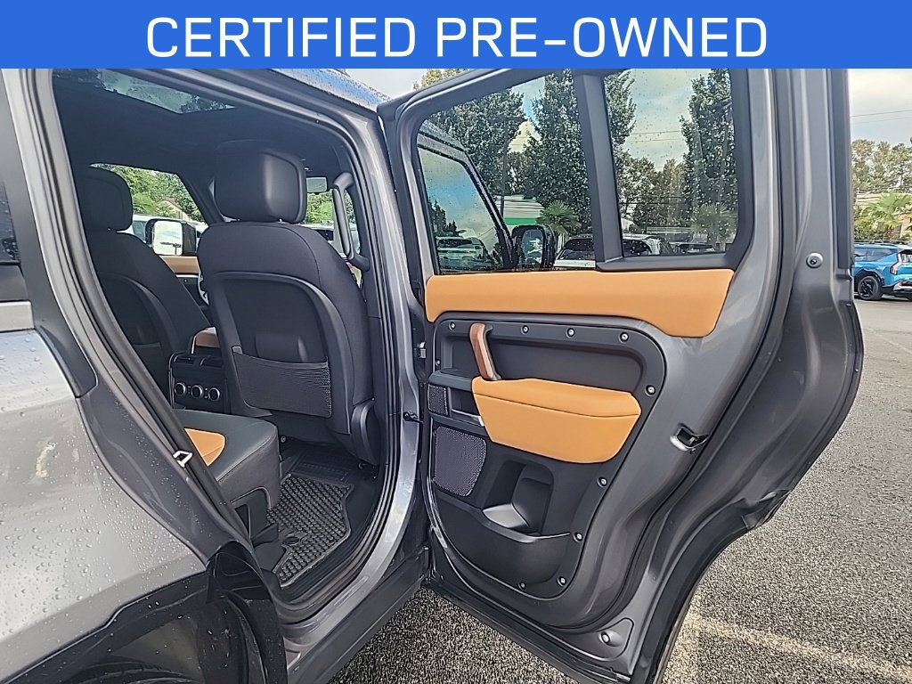 Certified 2024 Land Rover Defender 110 X AWD/4WD image 17