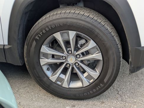 Used 2026 Chevrolet Equinox LT w/ LPO, Floor Liner Package image 4