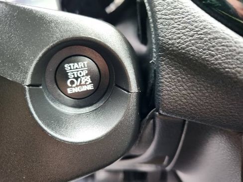 Used 2020 Jeep Compass Limited AWD/4WD image 18