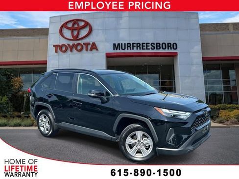 Used 2025 Toyota RAV4 XLE AWD/4WD image 1