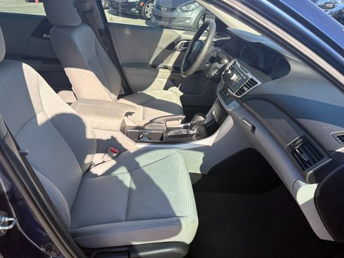 Used 2014 Honda Accord LX image 27