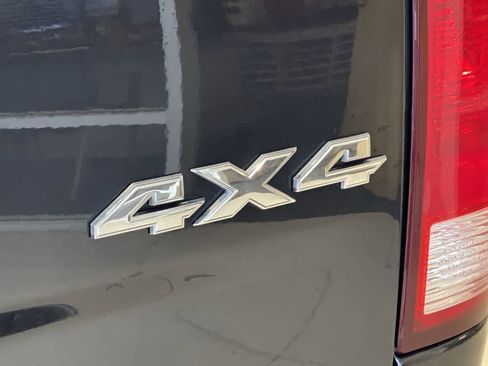 Used 2017 RAM 1500 Classic SLT image 12