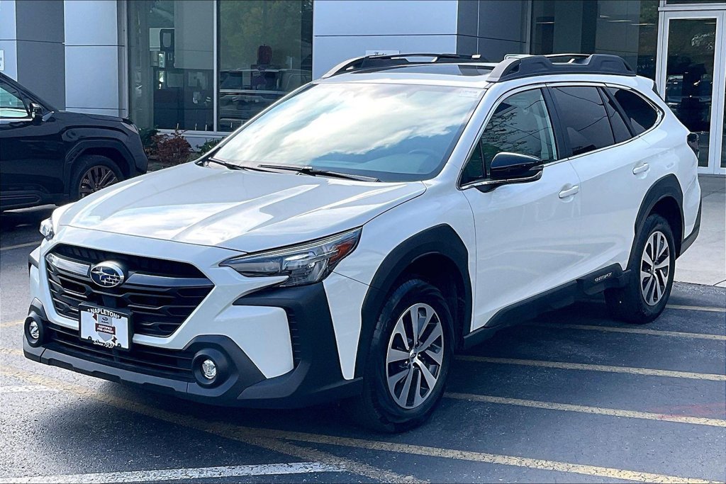 Certified 2025 Subaru Outback Premium AWD/4WD image 15
