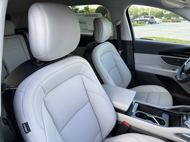 New 2026 Lincoln Nautilus Premier AWD/4WD image 19
