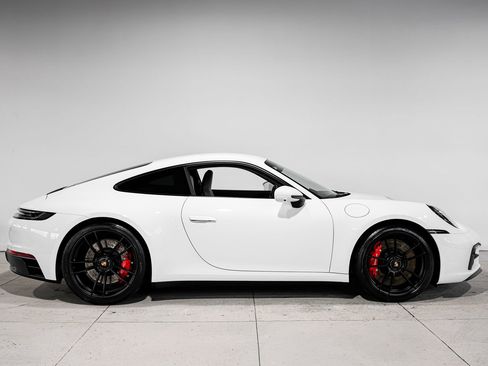 Used 2022 Porsche 911 GT3 RS image 2