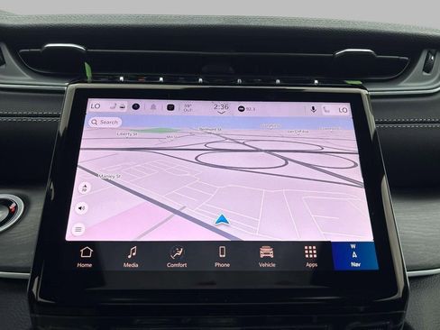 New 2025 Jeep Grand Cherokee Limited w/ Black Appearance Package image 12