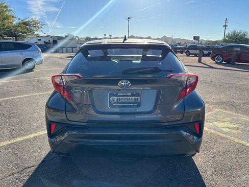 Used 2018 Toyota C-HR XLE image 4