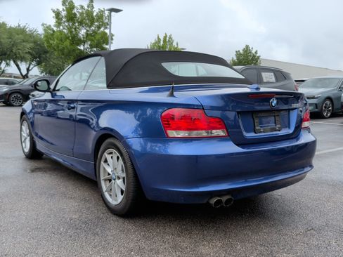 Used 2011 BMW 128i Convertible image 9