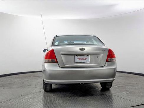 Used 2009 Kia Spectra LX FWD image 7