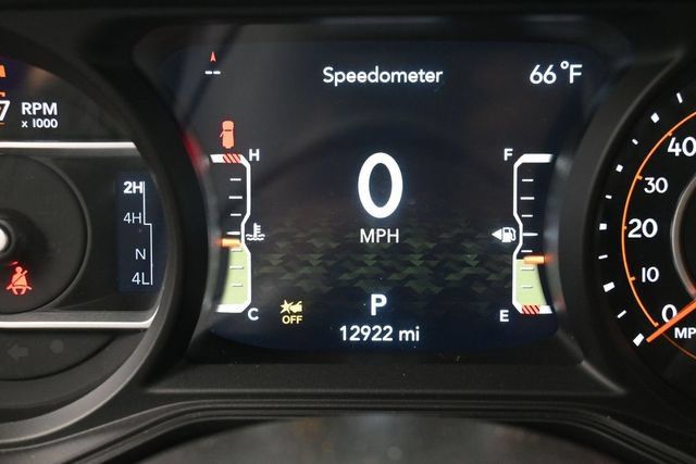 Used 2026 Jeep Wrangler Unlimited Rubicon AWD/4WD image 37