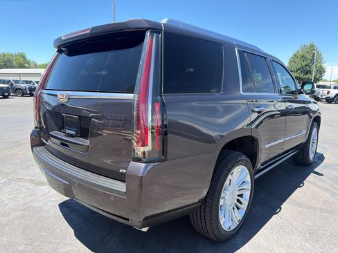 Used 2015 Cadillac Escalade Platinum AWD/4WD image 7