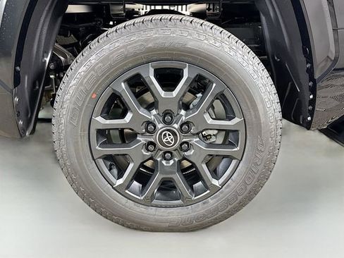 New 2026 Toyota Tundra Platinum AWD/4WD image 31