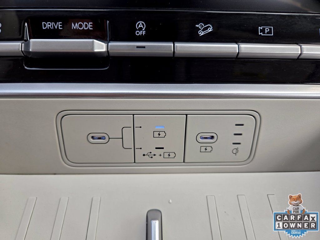 Used 2025 Hyundai Santa Fe SEL FWD image 35