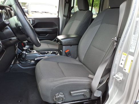 Certified 2018 Jeep Wrangler Unlimited Sport S AWD/4WD image 8