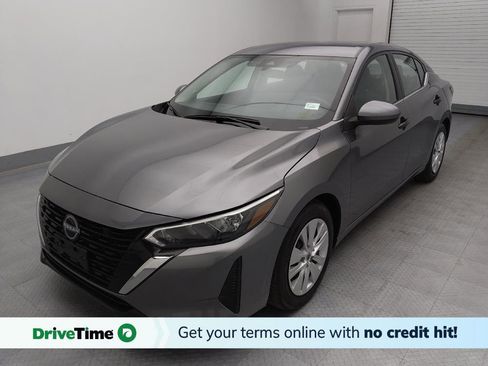 Used 2025 Nissan Sentra S image 1