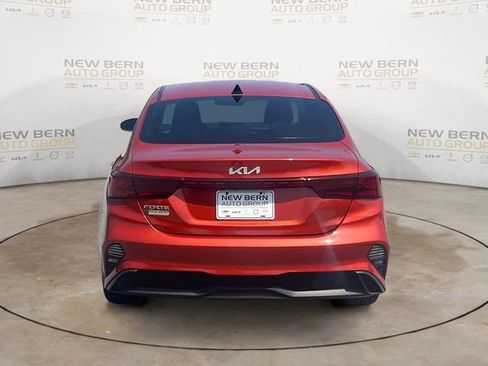 Used 2024 Kia Forte LXS w/ LXS Technology Package FWD image 4