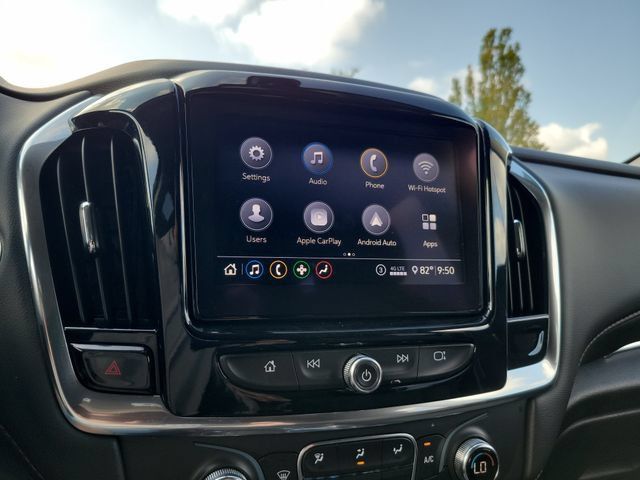Used 2021 Chevrolet Traverse LT FWD image 22