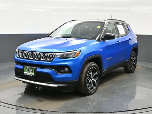 Used 2025 Jeep Compass Limited image 2