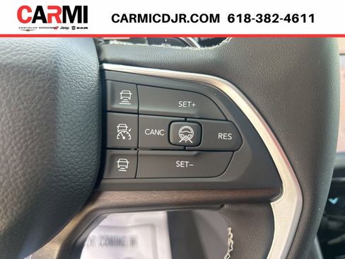 New 2026 Jeep Grand Cherokee Altitude AWD/4WD image 13