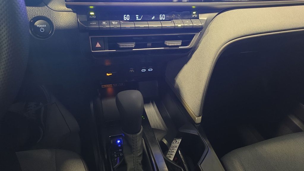 Used 2025 Toyota Camry LE w/ Convenience Package FWD image 29