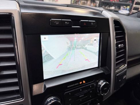 Used 2017 Ford F150 Lariat image 21