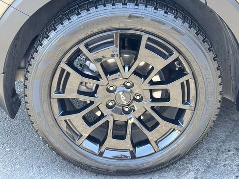 Used 2021 GMC Sierra 1500 AT4 AWD/4WD image 9