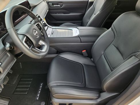 New 2026 Nissan Armada SV image 12