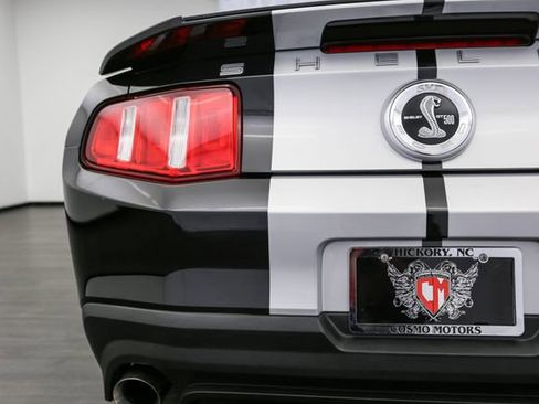 Used 2011 Ford Mustang Shelby GT500 w/ Electronics Pkg RWD image 34