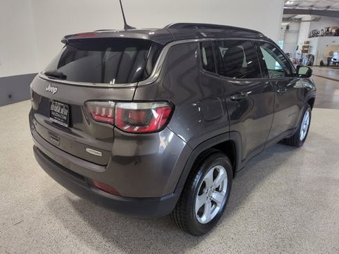 Used 2020 Jeep Compass Latitude w/ Cold Weather Group image 3