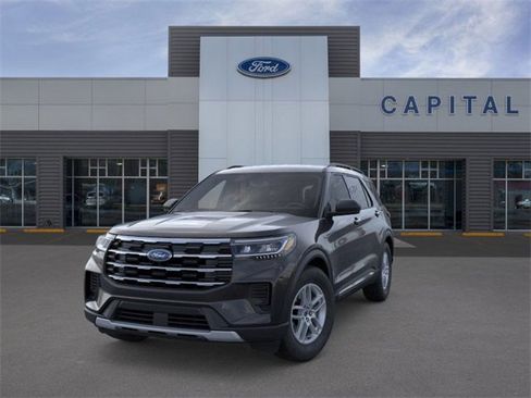 New 2025 Ford Explorer Active image 2