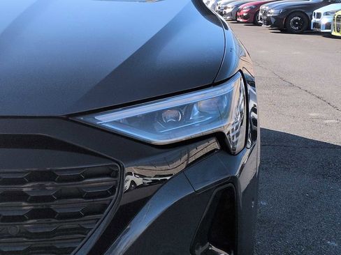 Used 2024 Audi Q8 e-tron Prestige image 11