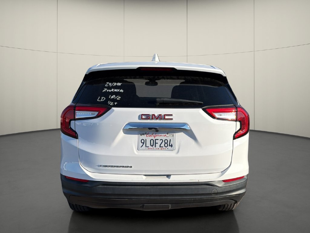 Used 2024 GMC Terrain SLE FWD image 6