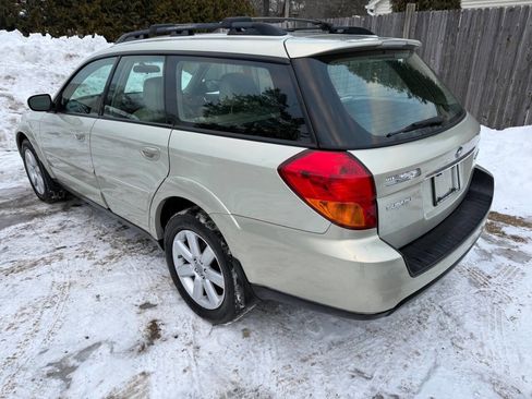Used 2007 Subaru Outback 2.5i Limited image 7