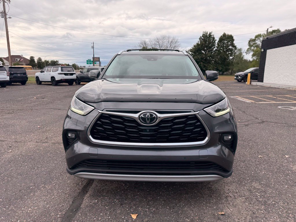 Used 2021 Toyota Highlander Platinum AWD/4WD image 12