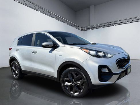 Used 2022 Kia Sportage LX w/ LX AWD Value Edition Package image 1