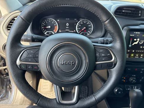 Used 2022 Jeep Renegade Latitude w/ Convenience Group image 14