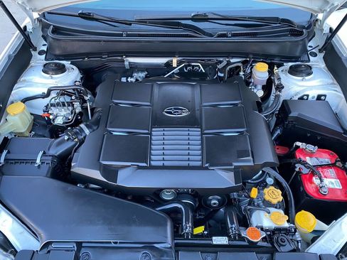 Used 2014 Subaru Outback 3.6R Limited image 30