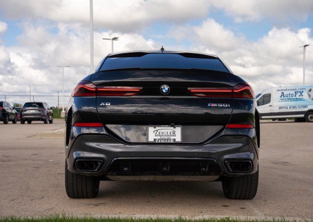 Used 2022 BMW X6 M50i w/ Premium Enhanced Package AWD/4WD image 6