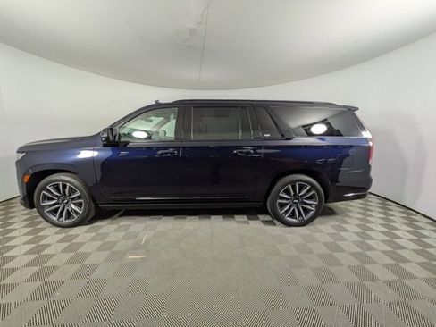 Certified 2021 Cadillac Escalade ESV Sport Platinum image 25