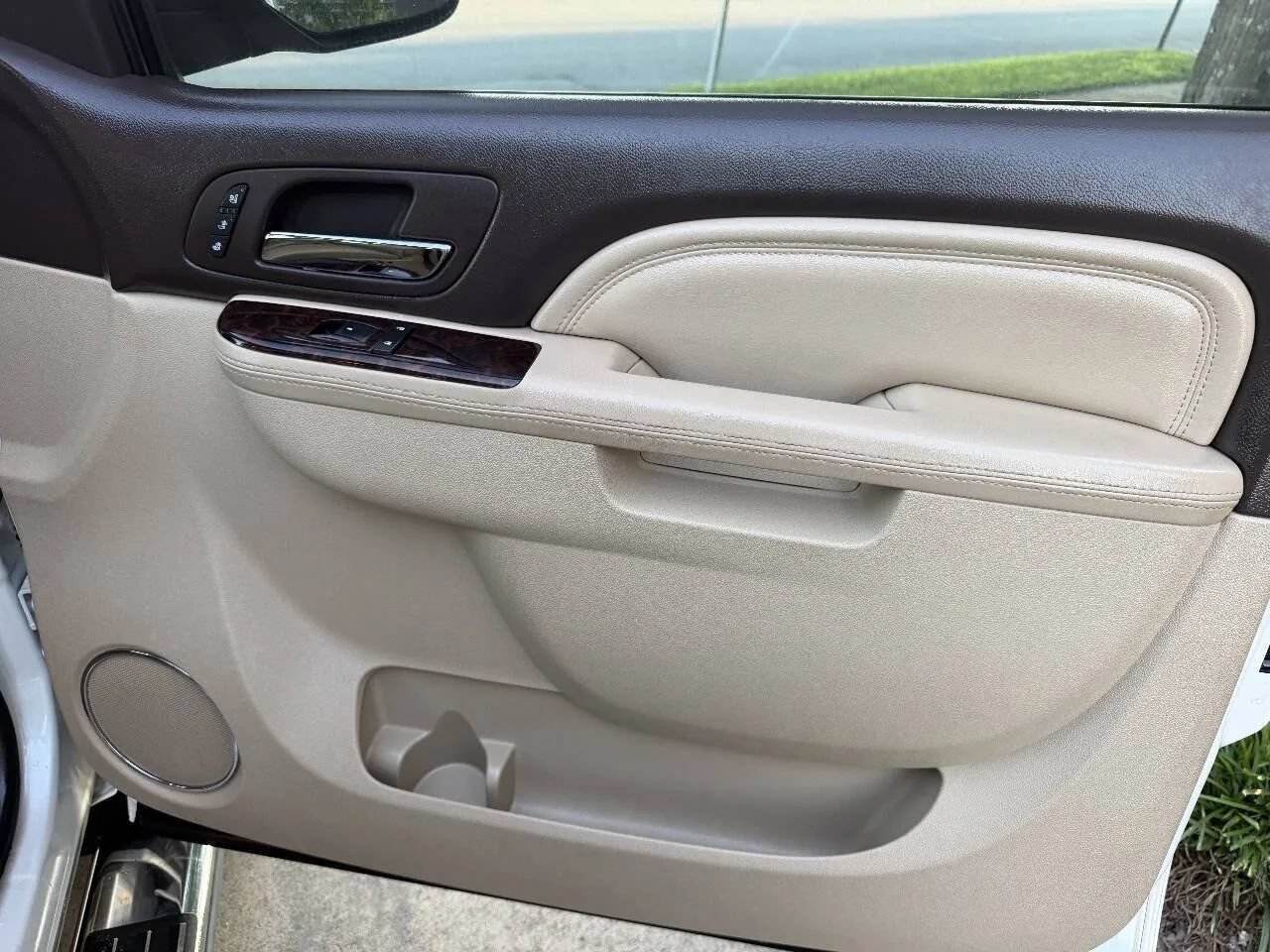Used 2011 GMC Sierra 1500 Denali AWD/4WD image 35