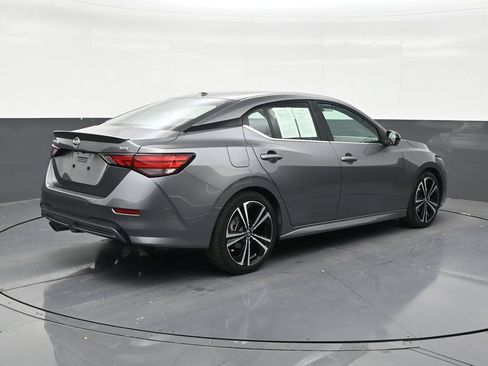 Used 2022 Nissan Sentra SR w/ Electronics Package FWD image 5