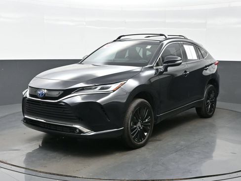 Used 2024 Toyota Venza Nightshade AWD/4WD image 2