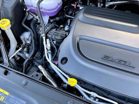 New 2025 Chrysler Voyager LX image 20