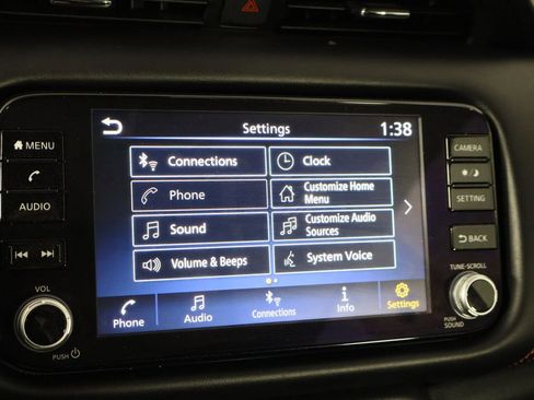 Used 2022 Nissan Kicks SR image 30