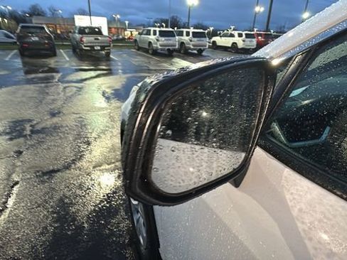 Used 2024 Toyota RAV4 LE image 40