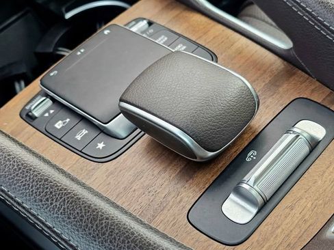 Certified 2022 Mercedes-Benz GLS 450 4MATIC image 36